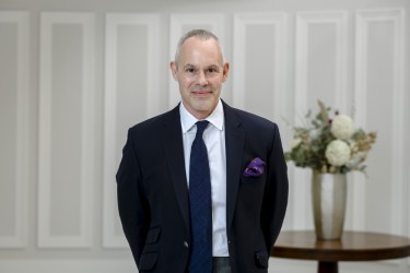 Kevin Cummings, Sales Team – Europe
