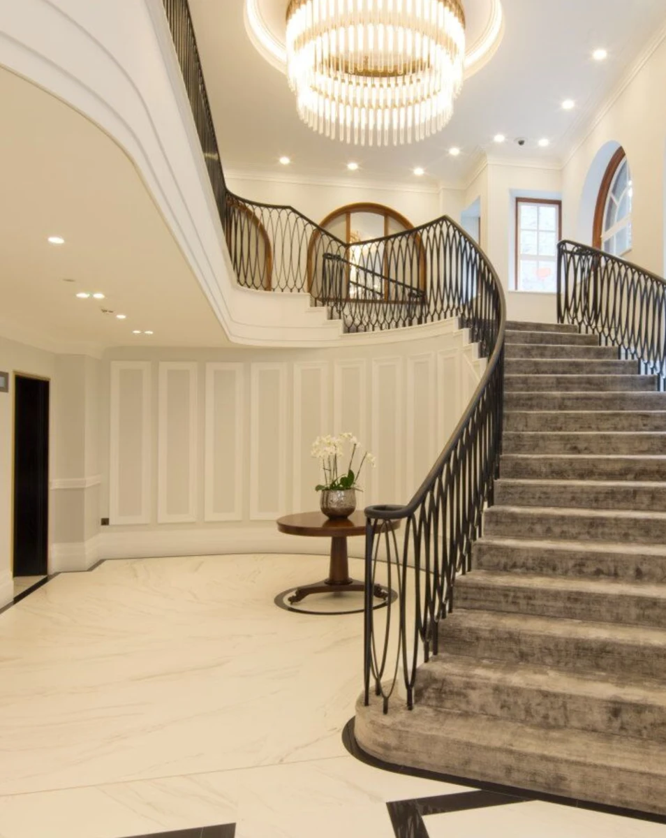 Inside Falcon House on Lombard Street